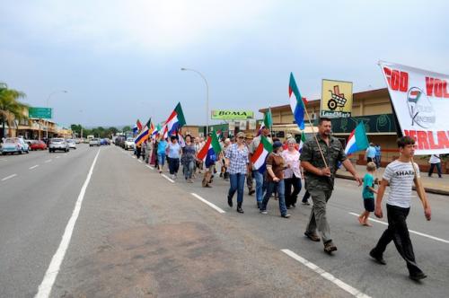 MHN4141-2011-10-29-at-10-18-32