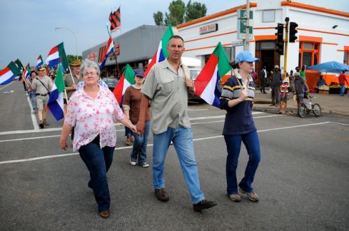 MHN4174-2011-10-29-at-10-25-36