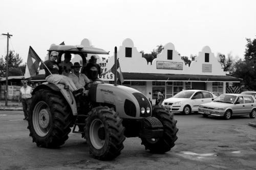 MHN4207-2011-10-29-at-10-32-42